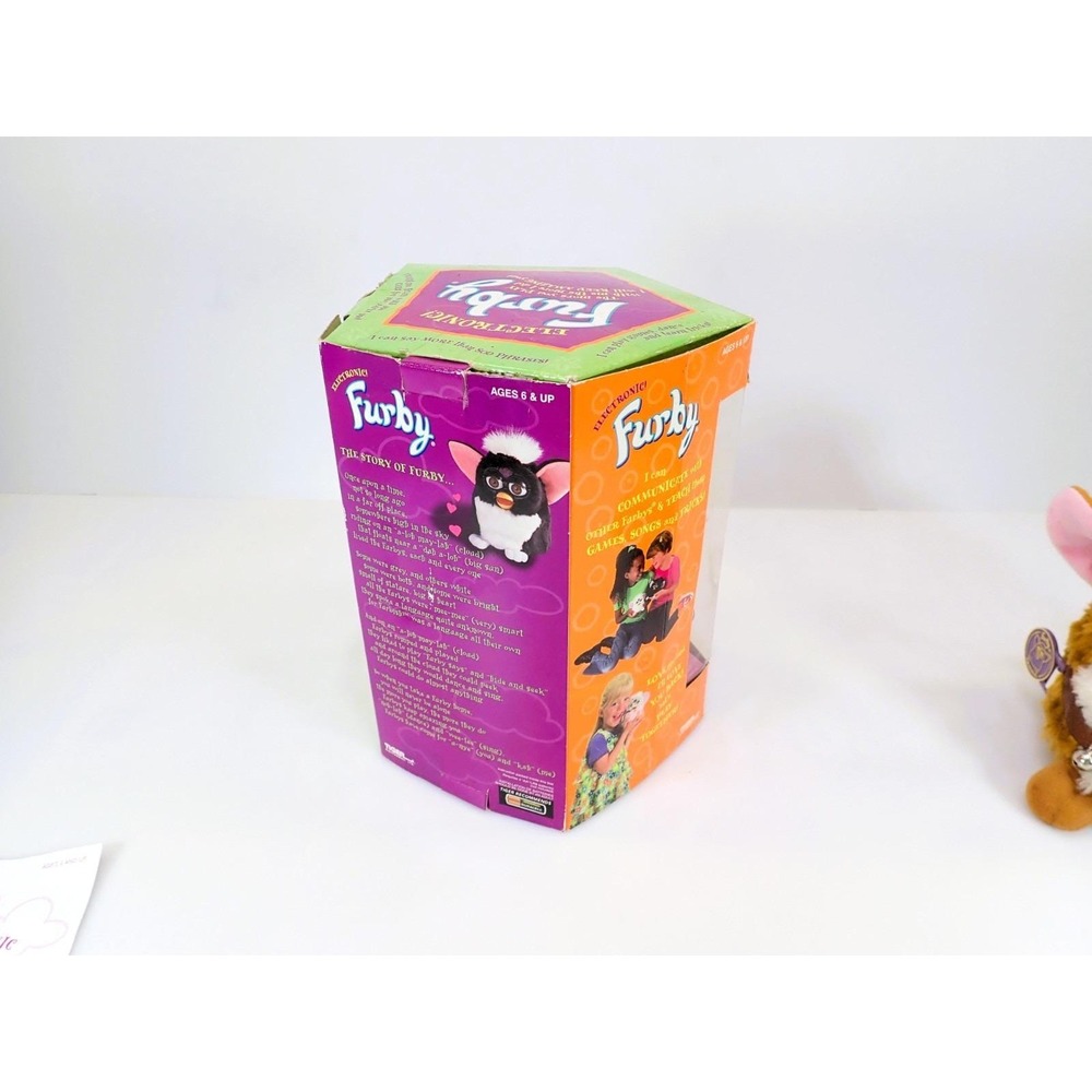 Vtg. 1999 Tiger Furby Special KB Toys Edition Reindeer Holiday Tested Works Box - Picture 13 of 16